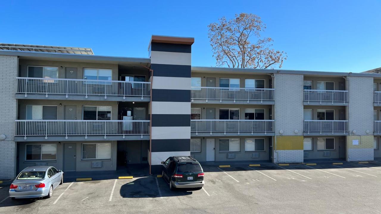 | Pacific Motor Inn