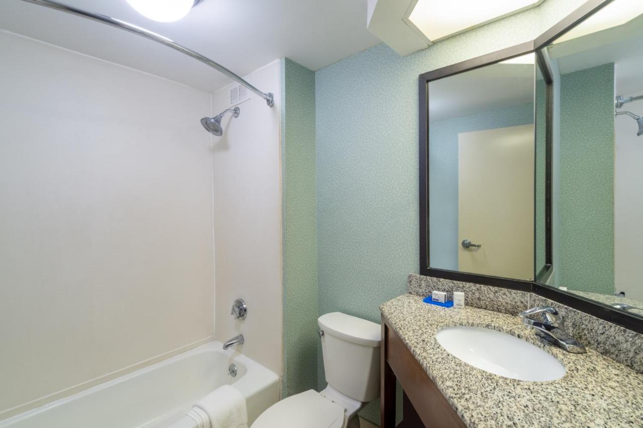 Double Room with Two Double Beds - Non-Smoking at Holiday Inn Express Forsyth by IHG