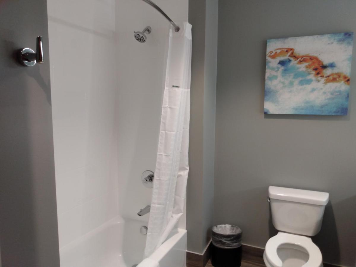 Queen Room with Two Queen Beds - Non-Smoking at La Quinta Inn & Suites by Wyndham Bardstown