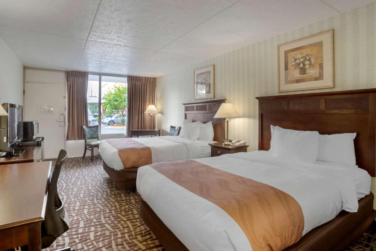 Double Room with Two Double Beds at Quality Inn Fredericksburg near Historic Downtown