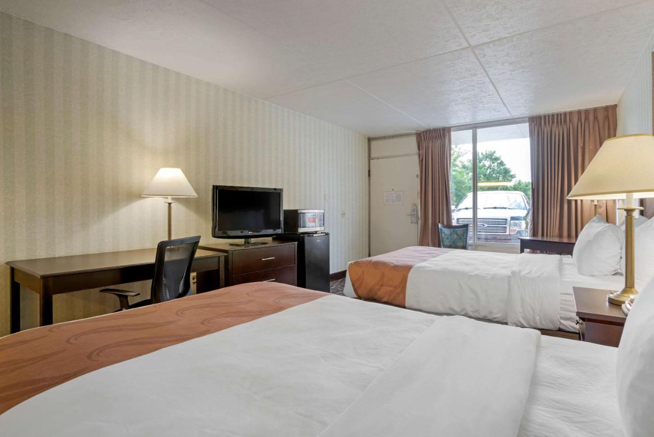 Double Room with Two Double Beds at Quality Inn Fredericksburg near Historic Downtown