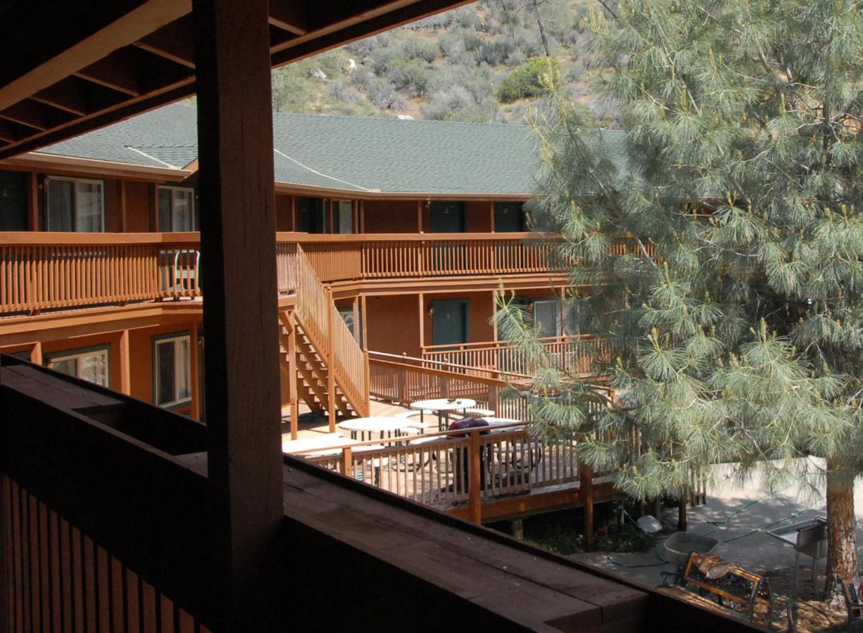 | Corral Creek Lodge