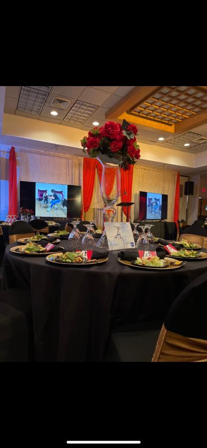  | Clarion Pointe Near Fort Campbell