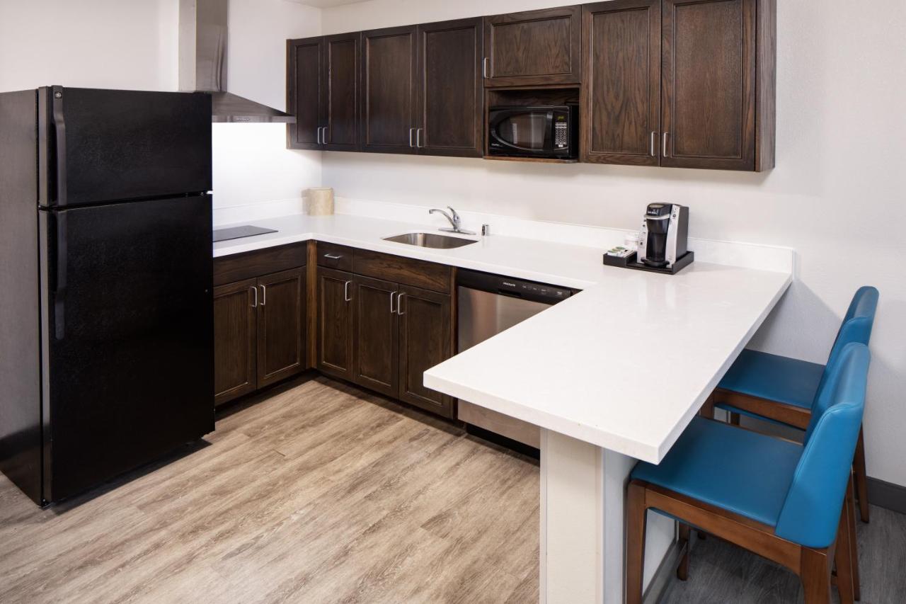 Suite One Bed Hearing Accessible - Smoking at Holiday Inn Express & Suites Los Alamos Entrada Park by IHG