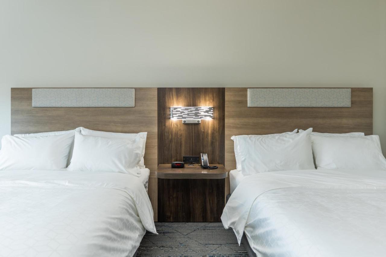 Queen Room with Two Queen Beds - Non-Smoking at Holiday Inn Express & Suites Charlottesville by IHG