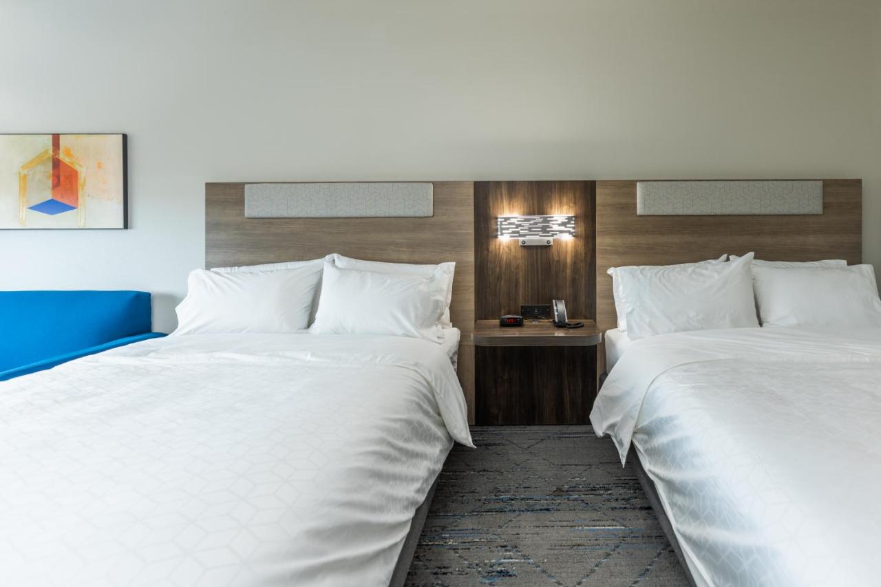 Queen Room with Two Queen Beds - Hearing Accessible/Non-Smoking at Holiday Inn Express & Suites Charlottesville by IHG