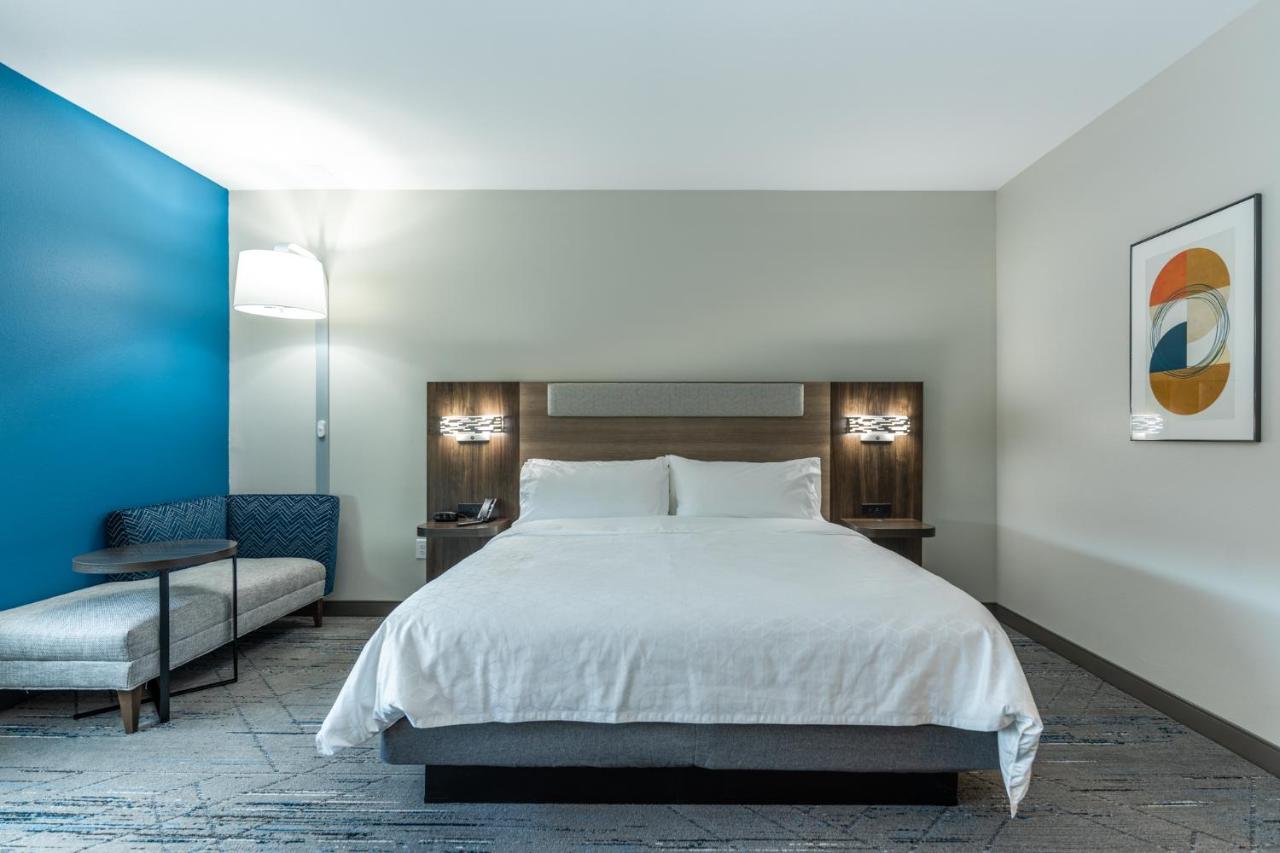 Standard King Room - Non-Smoking at Holiday Inn Express & Suites Charlottesville by IHG