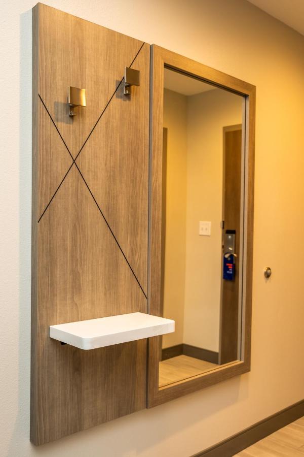 Queen Room with Two Queen Beds - Hearing Accessible/Non-Smoking at Holiday Inn Express & Suites Charlottesville by IHG