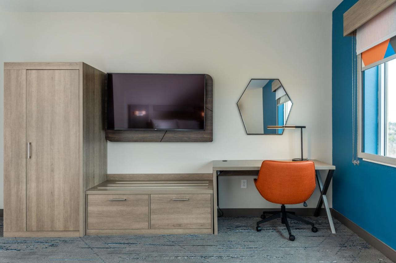 Queen Room with Two Queen Beds - Hearing Accessible/Non-Smoking at Holiday Inn Express & Suites Charlottesville by IHG