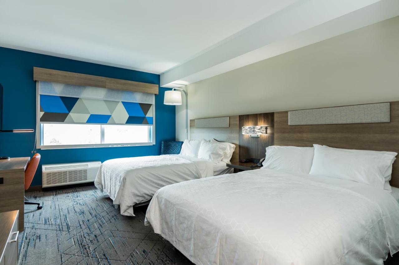 Queen Room with Two Queen Beds - Hearing Accessible/Non-Smoking at Holiday Inn Express & Suites Charlottesville by IHG