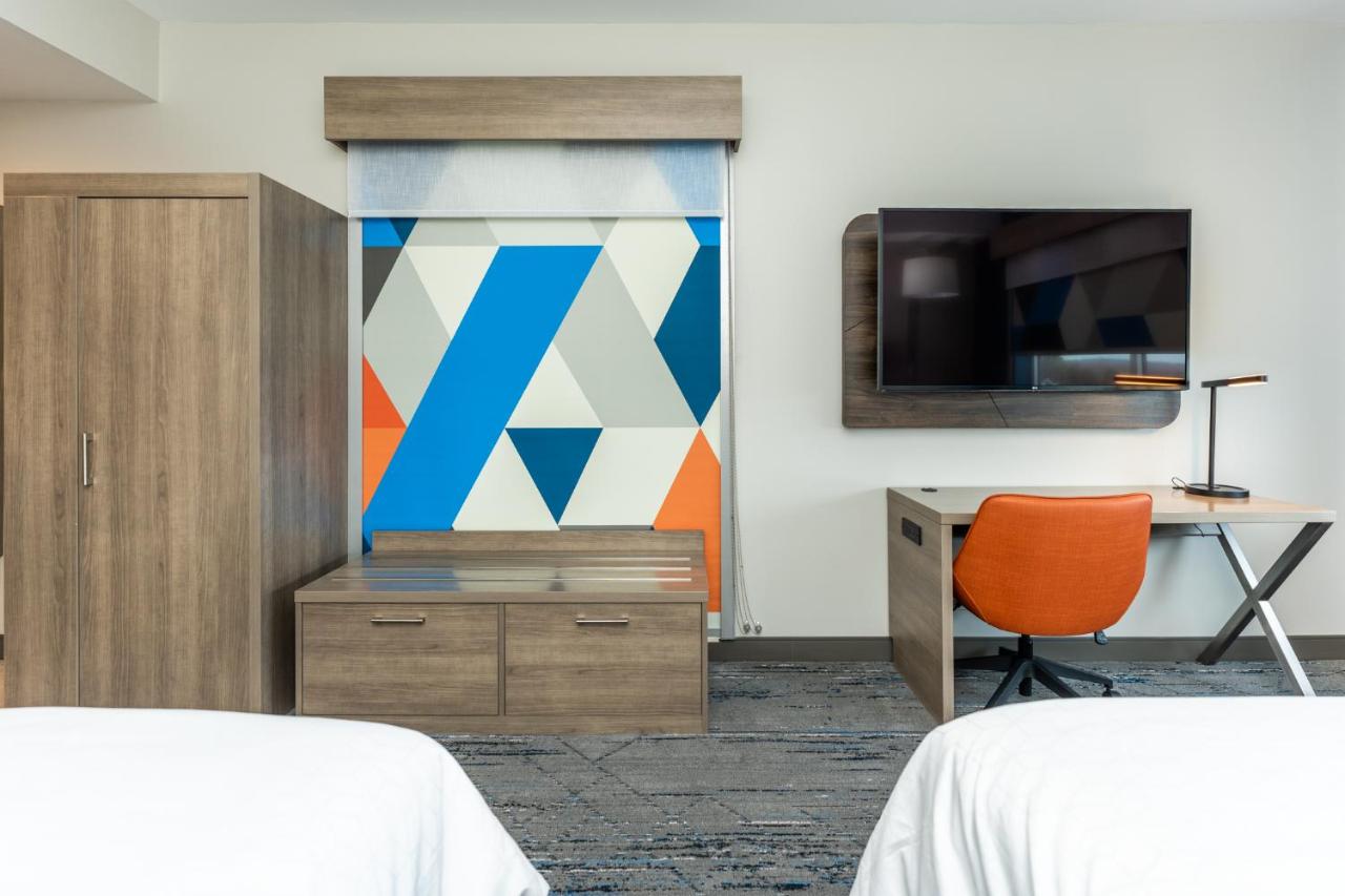 Queen Room with Two Queen Beds - Hearing Accessible/Non-Smoking at Holiday Inn Express & Suites Charlottesville by IHG