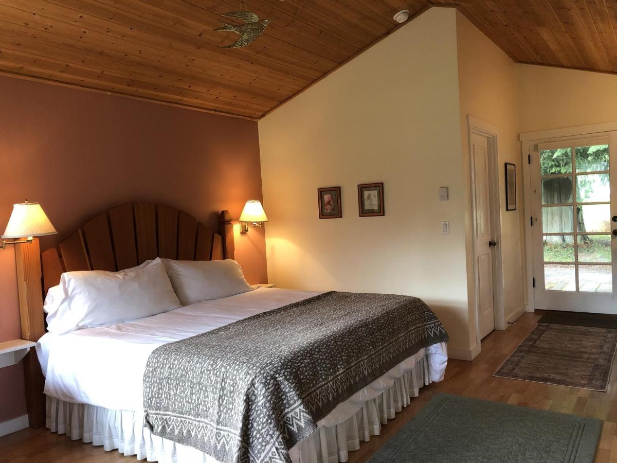 | Lopez Farm Cottages & Tent Camping
