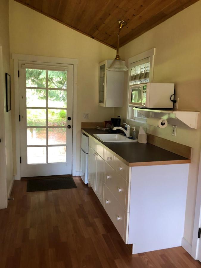 | Lopez Farm Cottages & Tent Camping