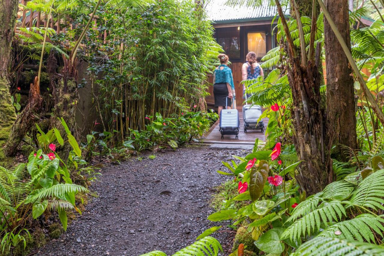 | Volcano Village Lodge