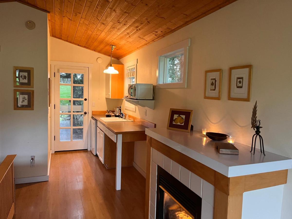 | Lopez Farm Cottages & Tent Camping