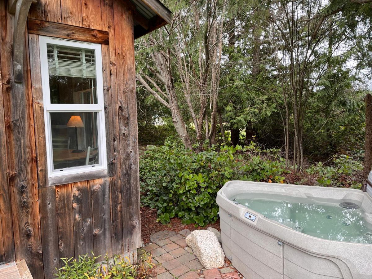 | Lopez Farm Cottages & Tent Camping