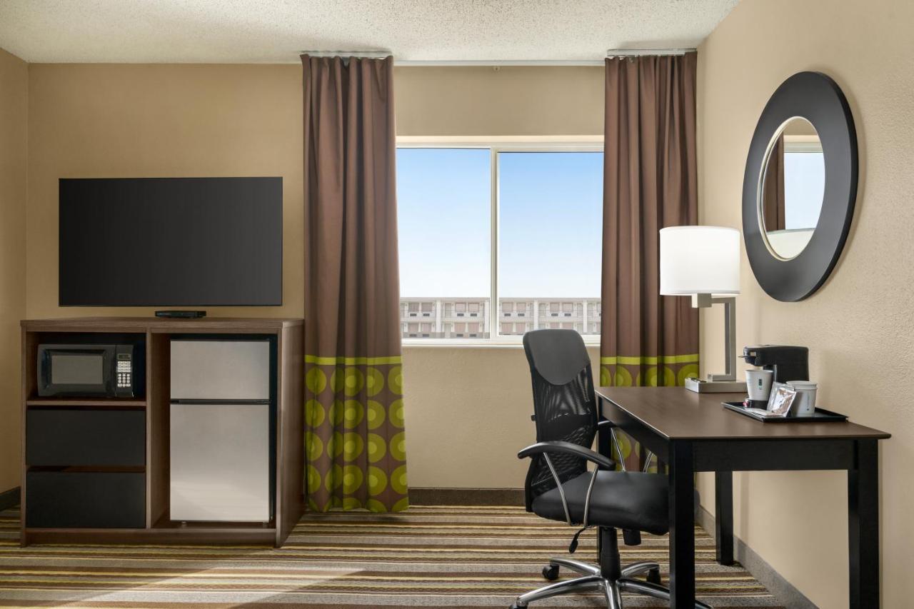  | Super 8 by Wyndham Liberal KS