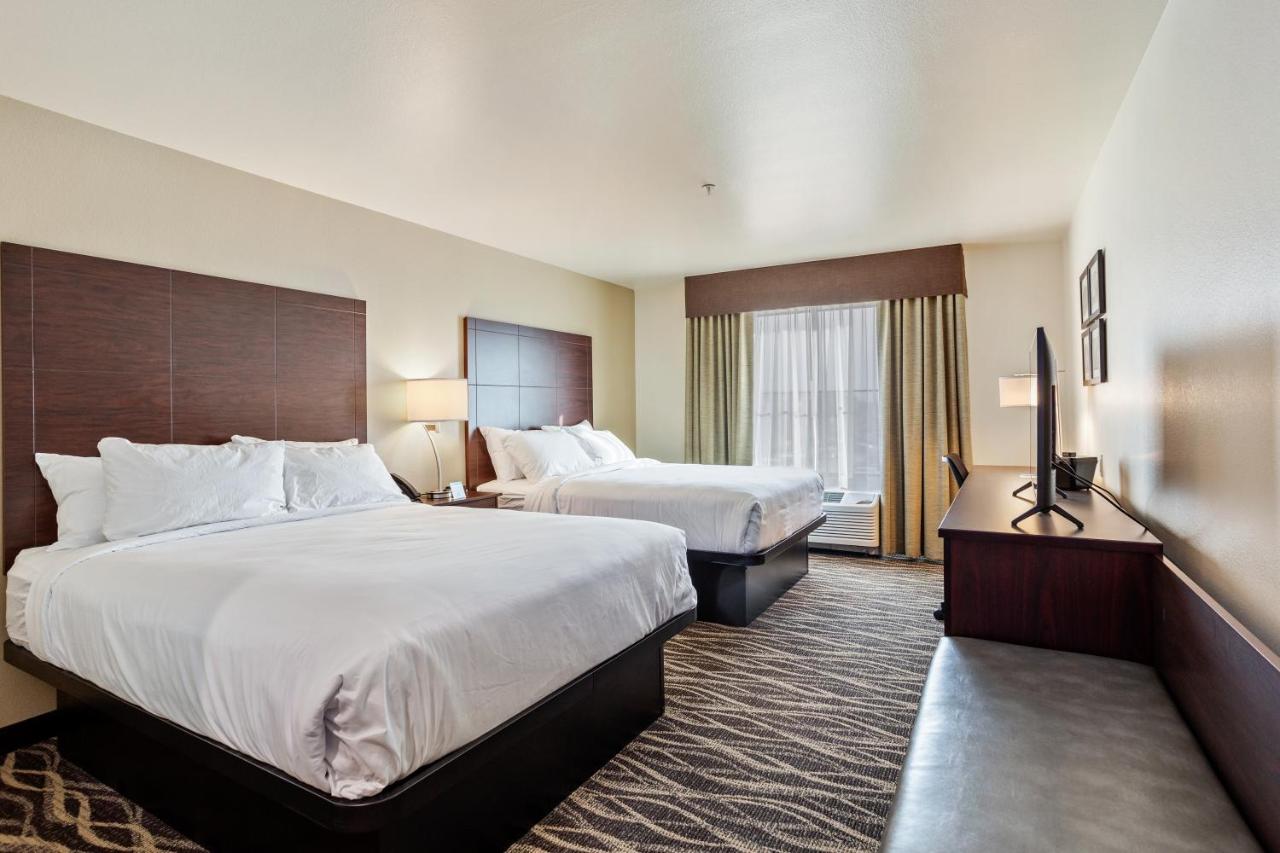 Queen Room at Cobblestone Hotel & Suites-Little Chute