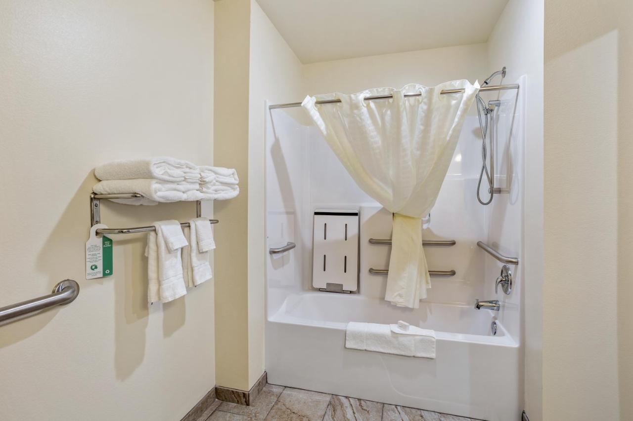 Family Room - Disability Access at Cobblestone Hotel & Suites-Little Chute