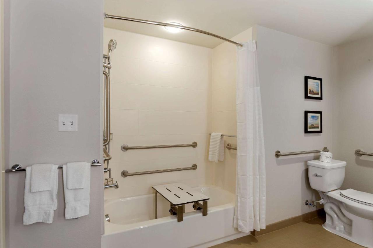 Queen Room with Two Queen Beds - Accessible/Non Smoking at Comfort Inn Jonesboro Central