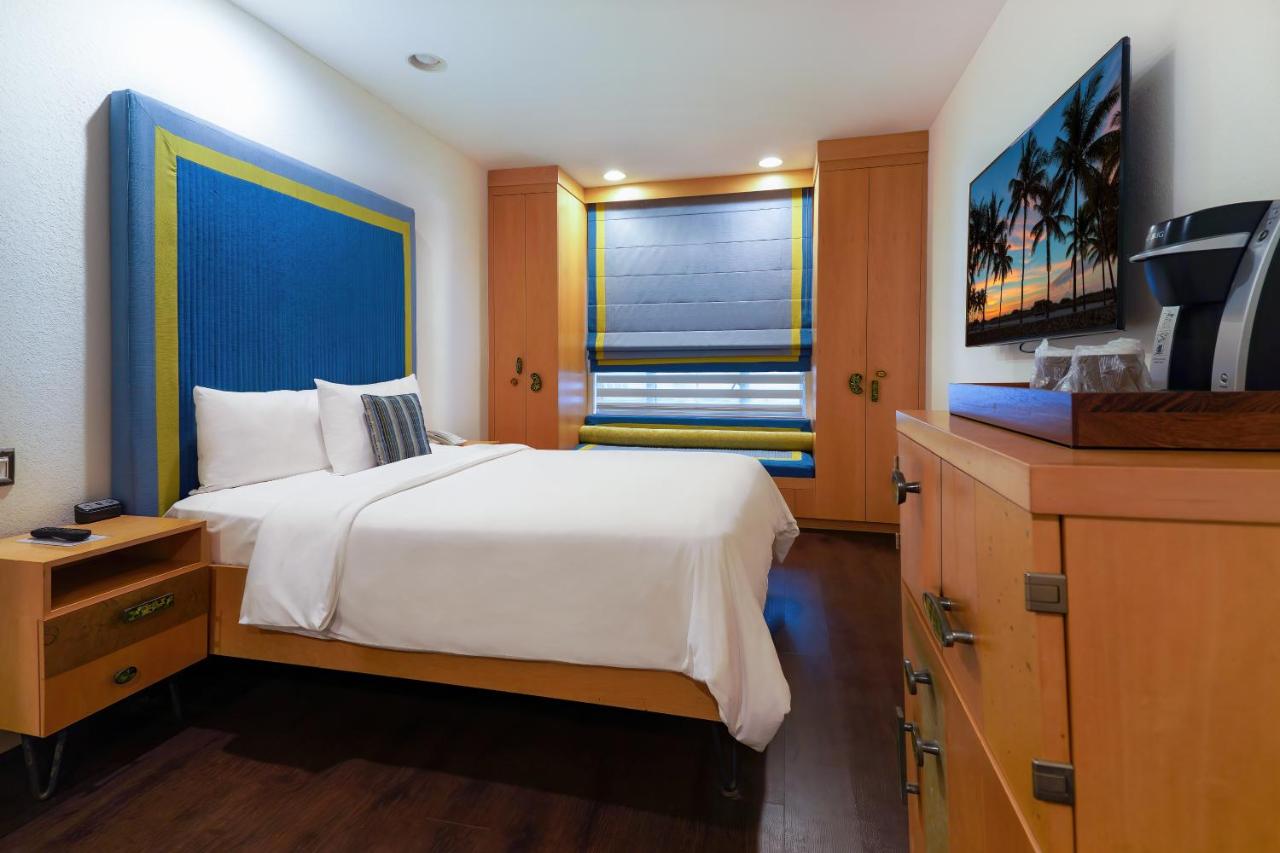 Room #5579913 at The Tony Hotel South Beach