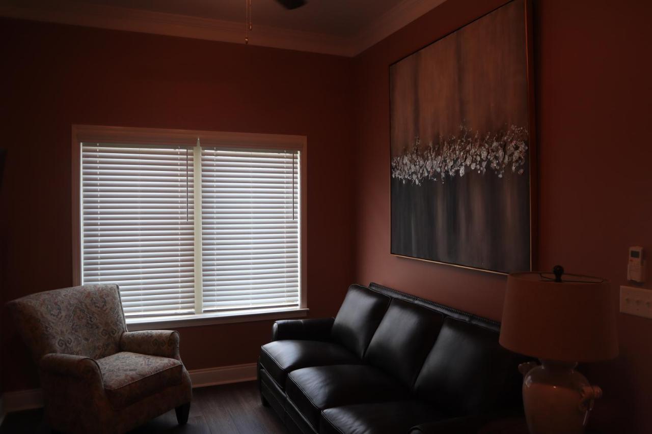 | Magnolia Creek Lodge