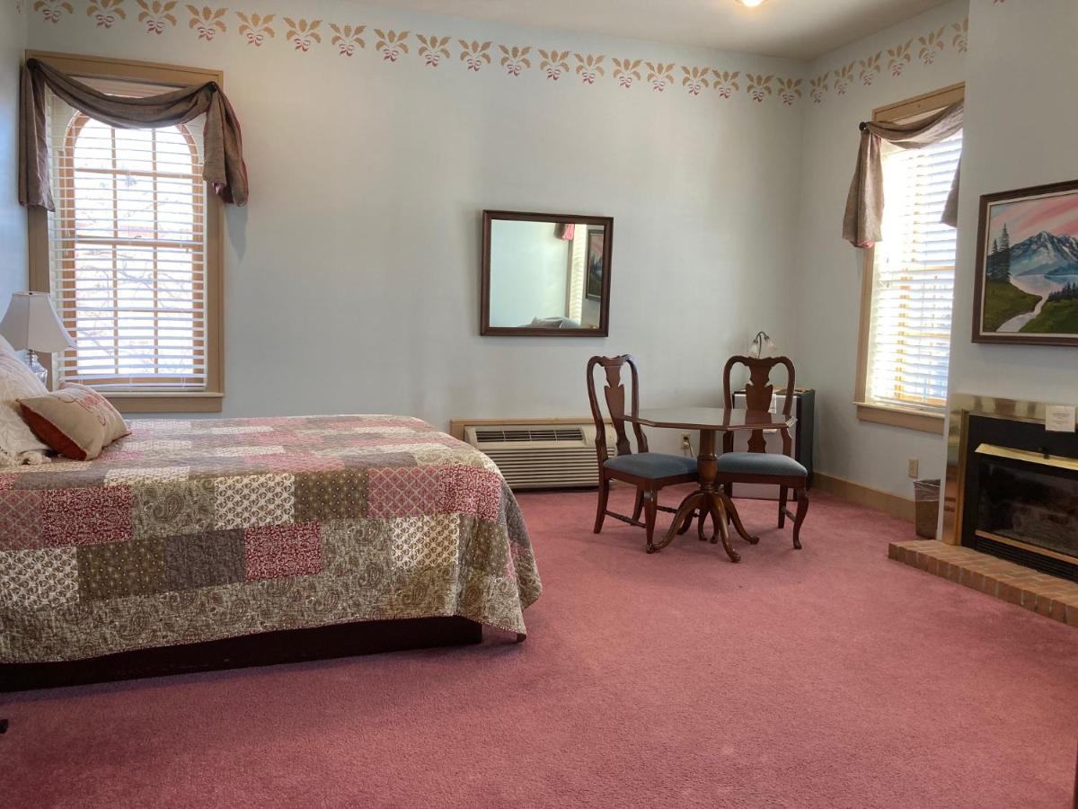 | Oak Valley Inn and Suites