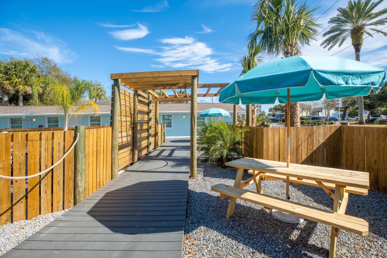  | Salt Air Inn & Suites