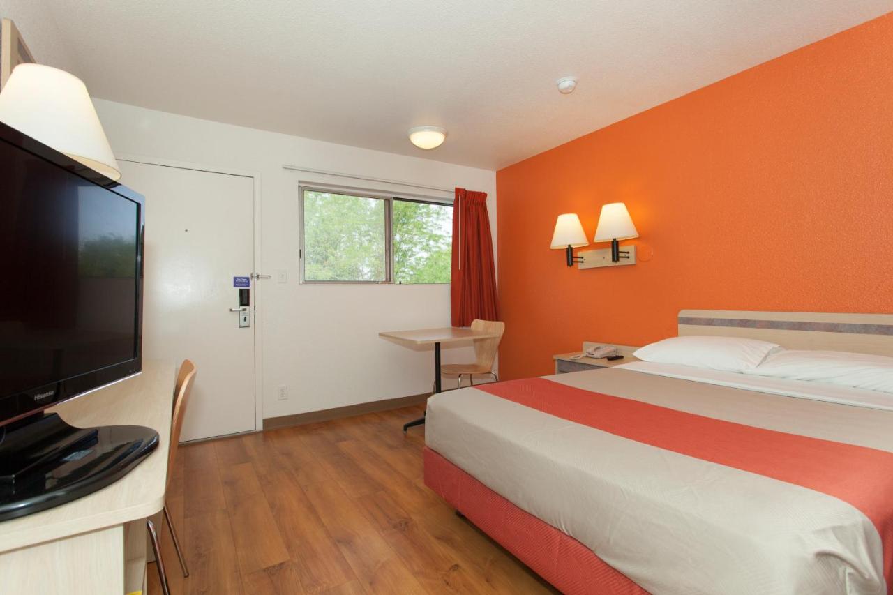 | Motel 6 Davis-Near UC Davis