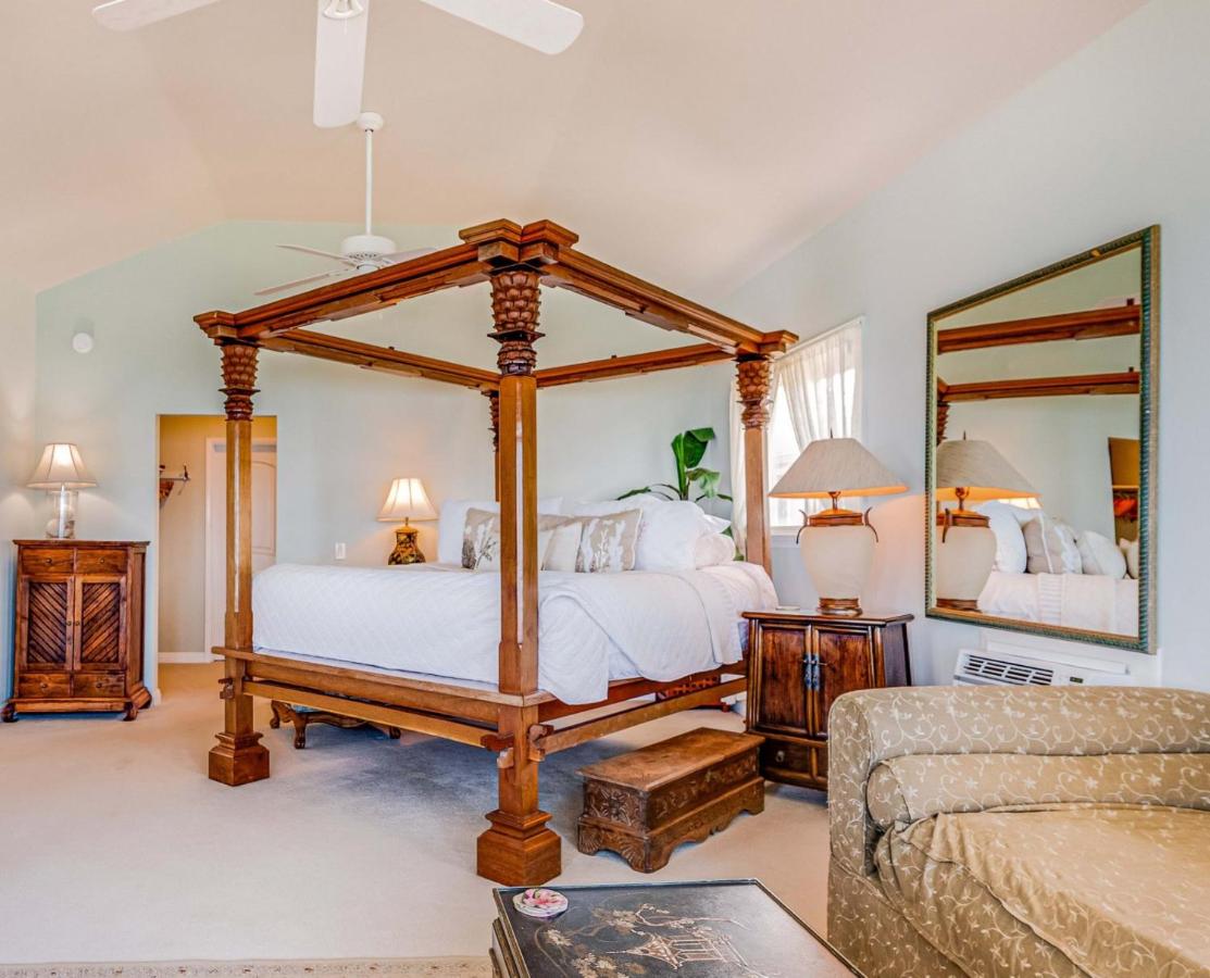  | Lahaina Oceanfront Estate