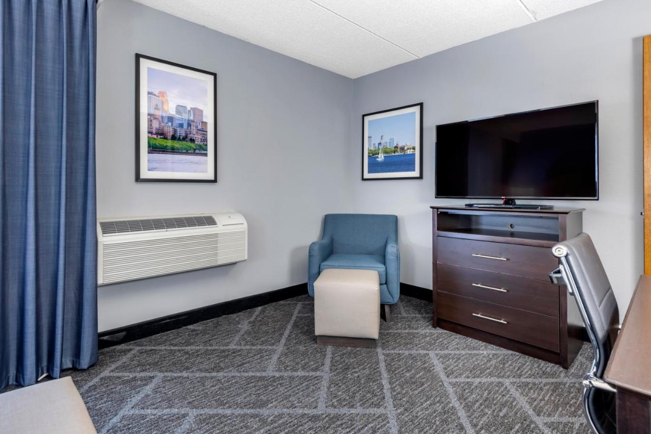 Two-Room King Suite with Sofa Bed at Best Western Bloomington Edina - Minneapolis