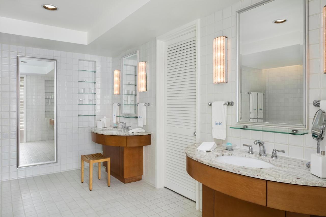 Ocean Suite King at Halekulani