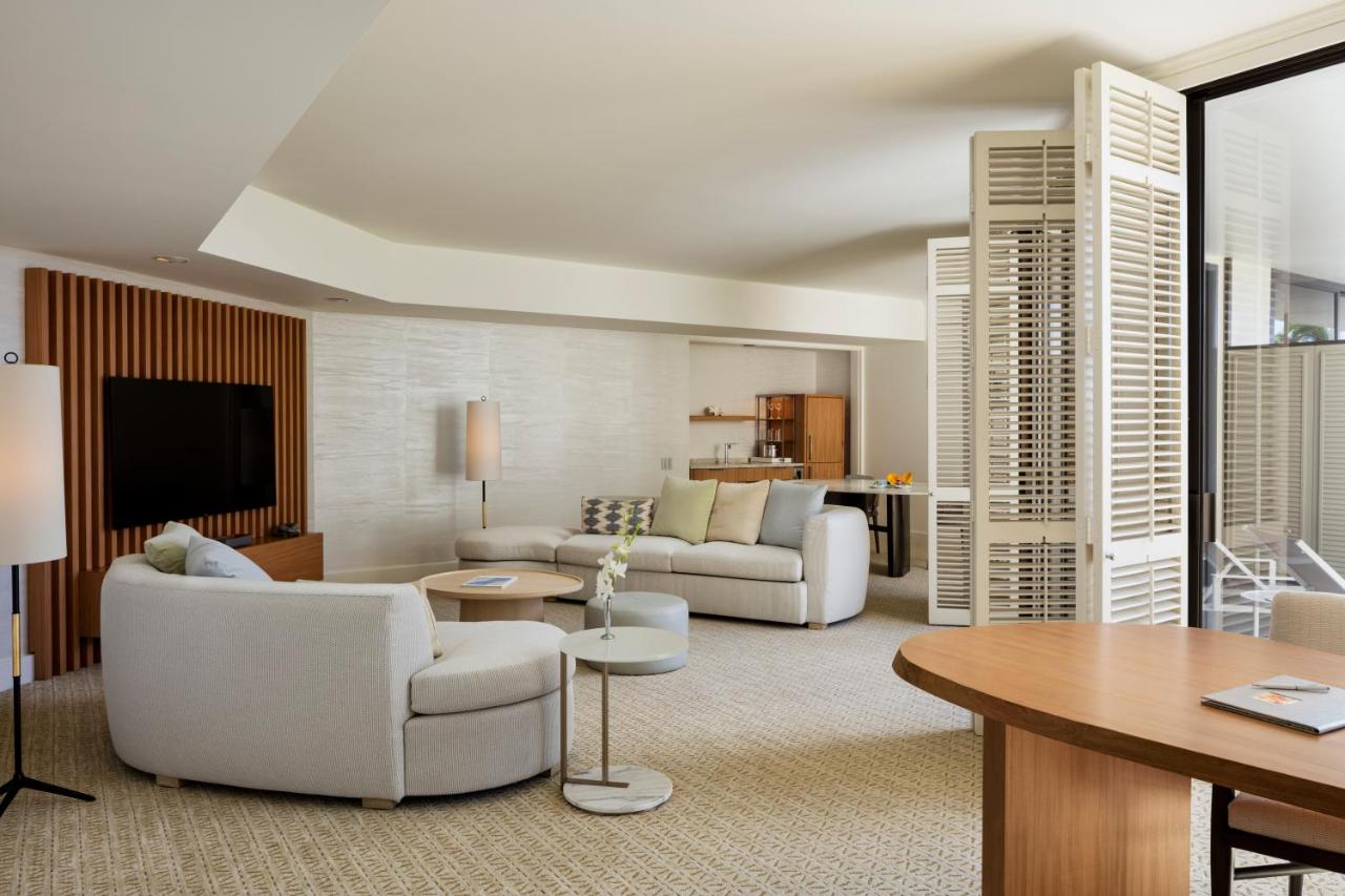 Ocean Suite King at Halekulani