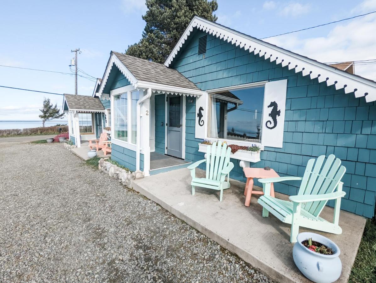 | Juan de Fuca Cottages
