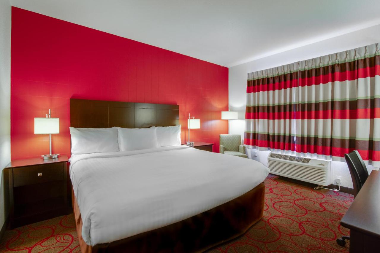 King Suite at Inn at Hunters Run