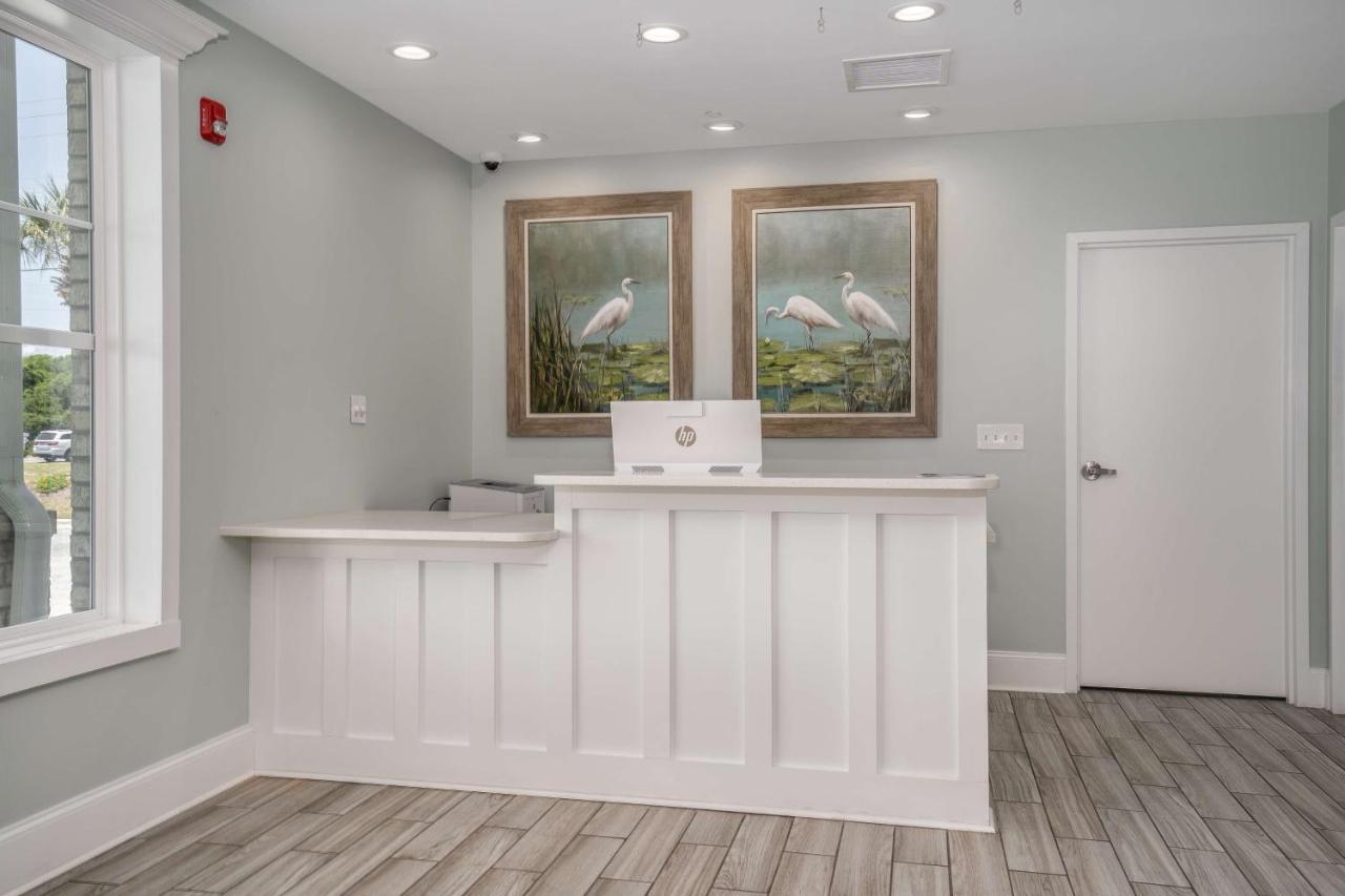 | Lighthouse Suites - Best Western Signature Collection