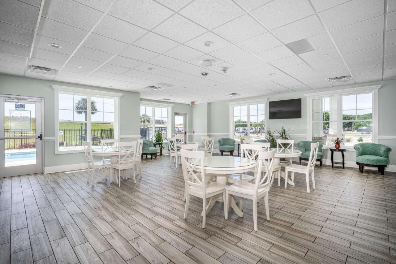 | Lighthouse Suites - Best Western Signature Collection
