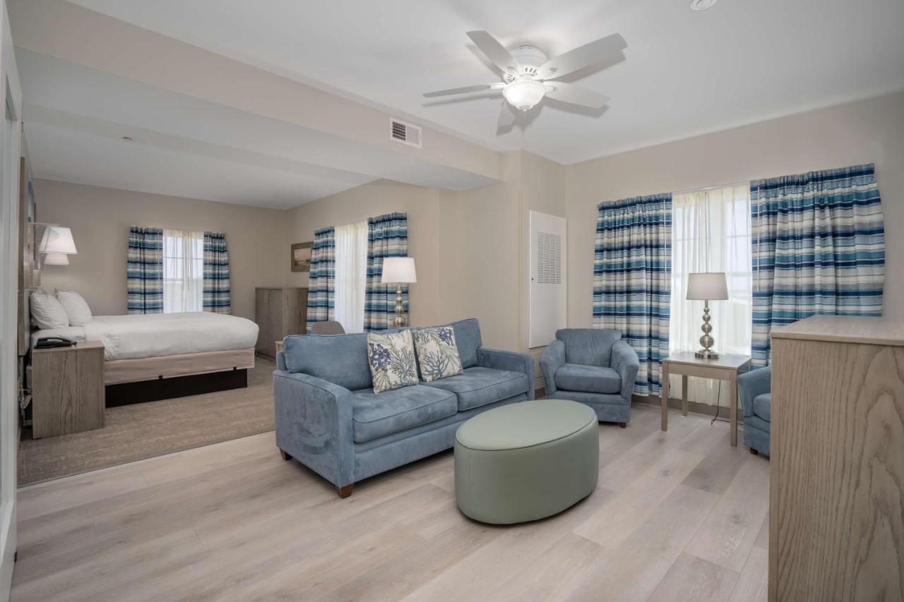 | Lighthouse Suites - Best Western Signature Collection
