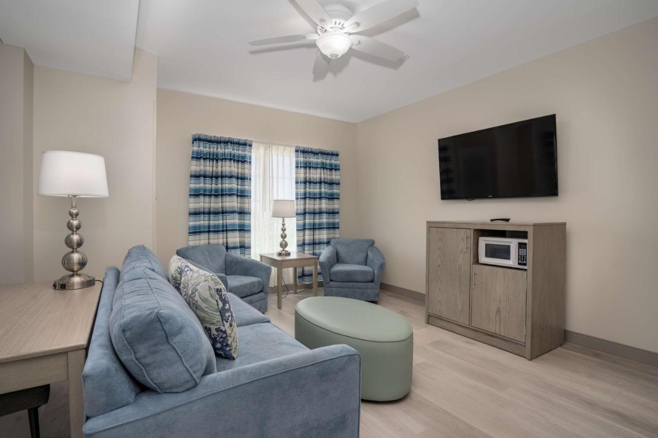 | Lighthouse Suites - Best Western Signature Collection