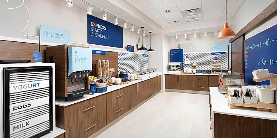  | Holiday Inn Express - Gloucester, an IHG Hotel