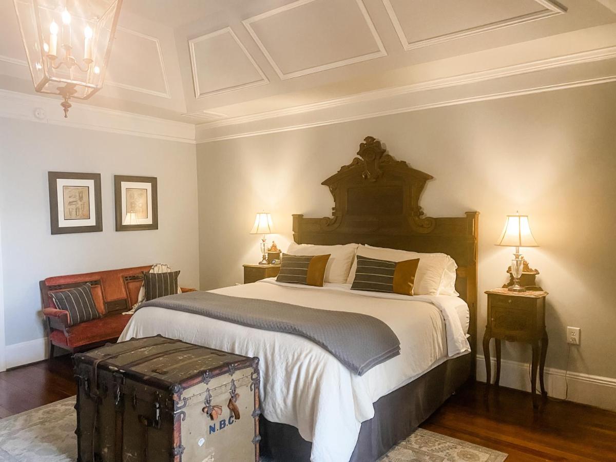 | The Twelve Oaks Bed & Breakfast