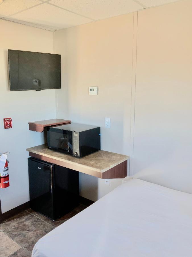 Deluxe Queen Room at Karbani Inn