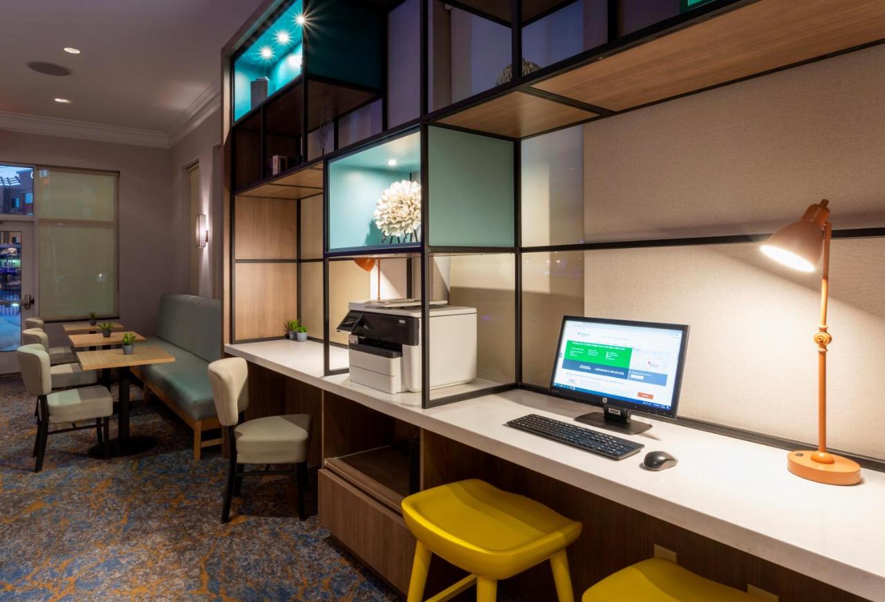  | Holiday Inn Hotel & Suites Maple Grove Nw Mpls-Arbor Lks, an IHG Hotel