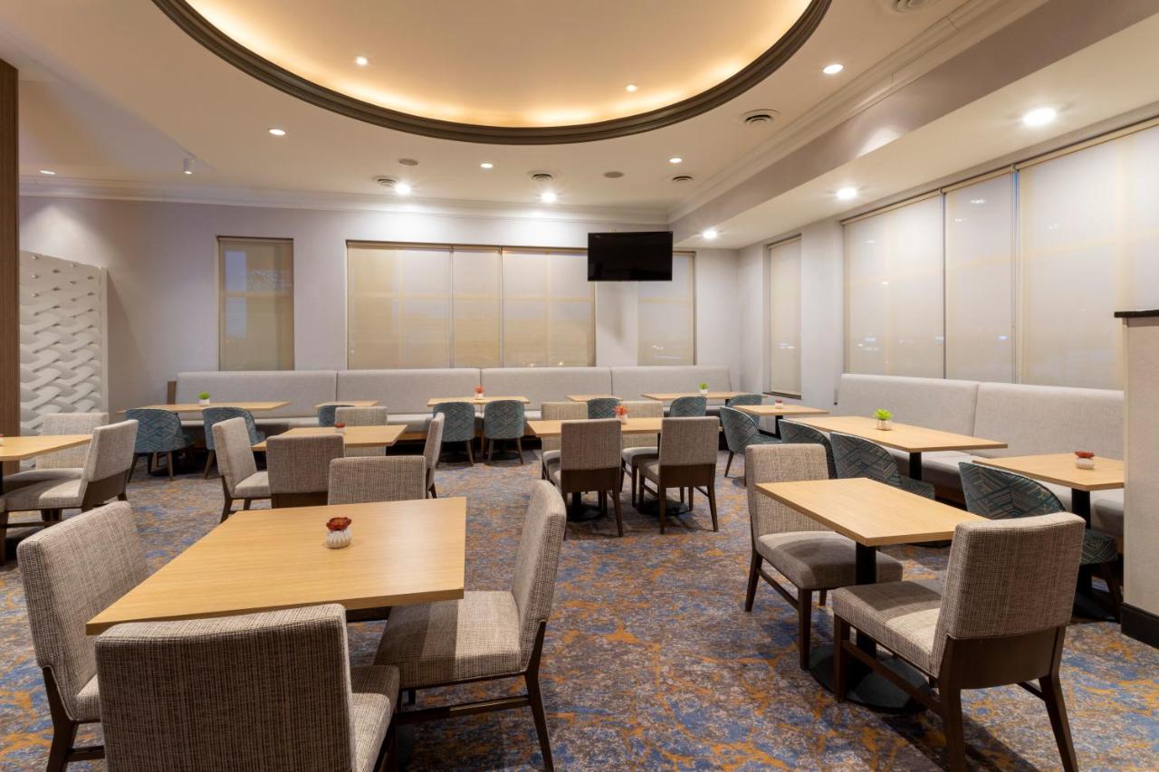  | Holiday Inn Hotel & Suites Maple Grove Nw Mpls-Arbor Lks, an IHG Hotel