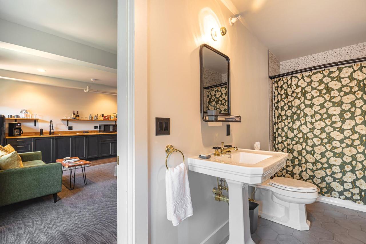  | THE INN DOWNTOWN - A Boutique Apartment Hotel