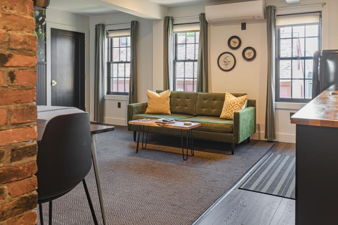 | THE INN DOWNTOWN - A Boutique Apartment Hotel