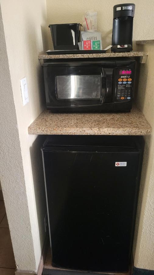 King Room at SureStay Hotel by Best Western Chula Vista San Diego Bay