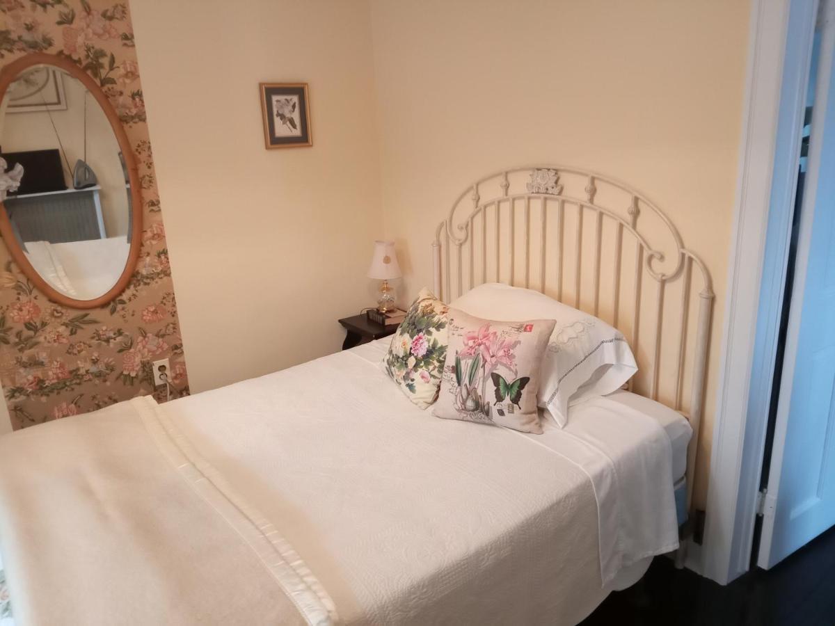 | The guest house at the regina house tea room
