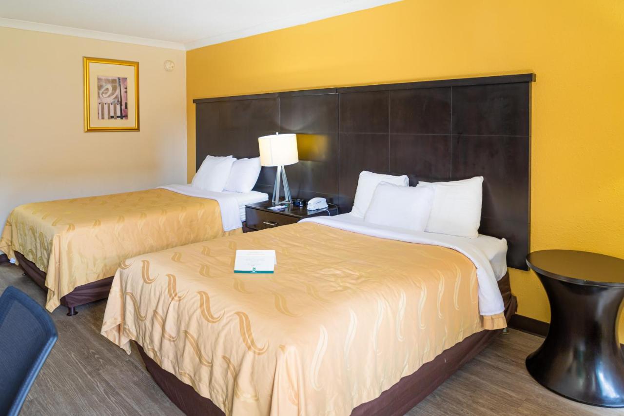 Double Room with Two Double Beds - Smoking at Quality Inn Richmond Hill - Savannah I-95