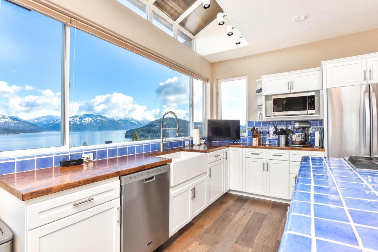 | Moosewood Haven - Ideal Lakeside Retreat